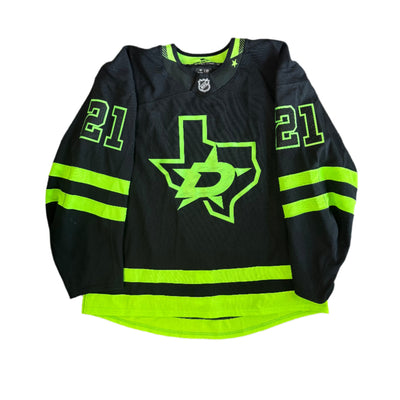Photo of Dallas Stars #21 Jason Robertson Blackout Jersey -  Front View
