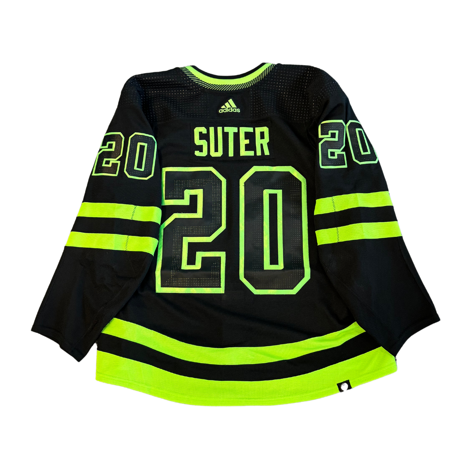 RYAN SUTER 2023-24 GAME WORN BLACKOUT JERSEY – Hangar Hockey