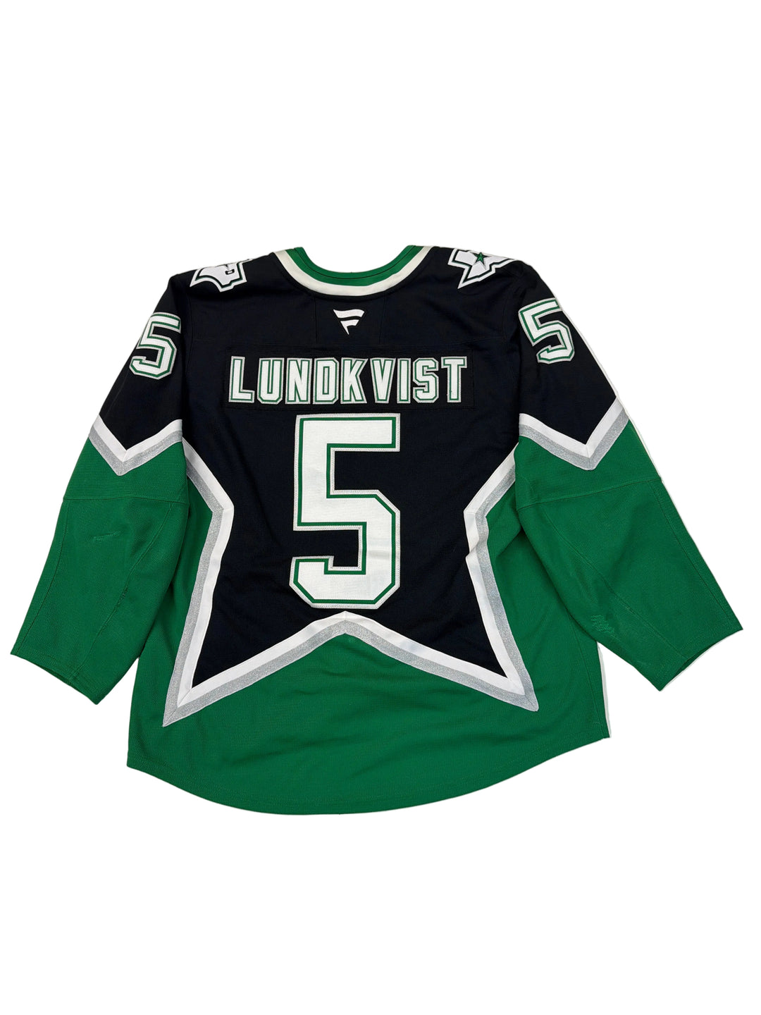 Hockey jersey with number 5 and name 'Lundqvist' on a white surface