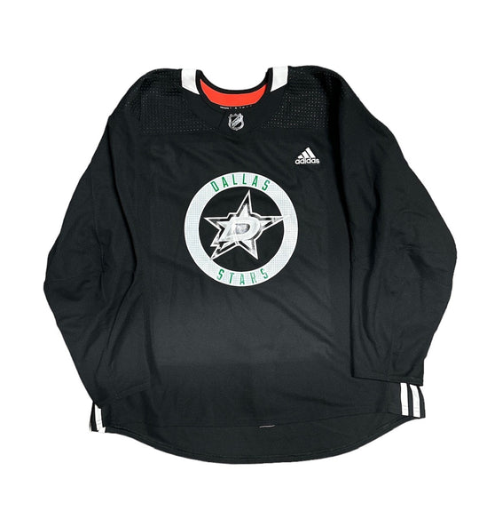 PHOTO OF BLACK TRAINING CAMP JERSEY - FRONT VIEW