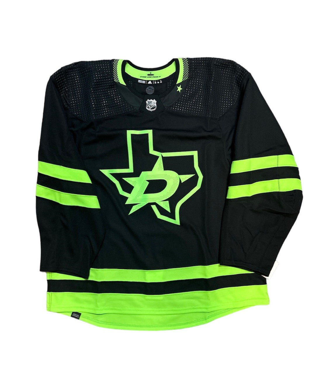 PHOTO OF MADE IN CANADA PRIMEGREEN BLANK TEAM ISSUED JERSEY