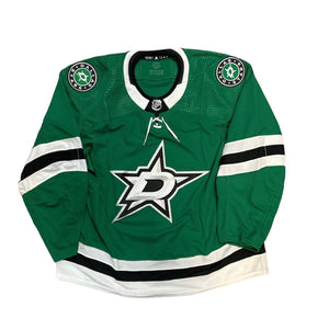 PHOTO OF MADE IN CANADA PRIMEGREEN BLANK TEAM ISSUED JERSEY