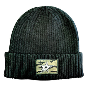 Black beanie with a camouflage patch featuring a star design on a white background