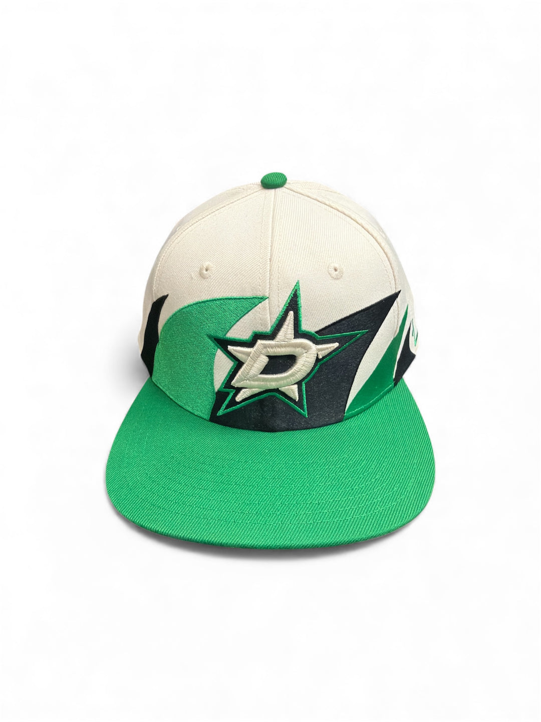 Dallas Stars cap with logo on a white background