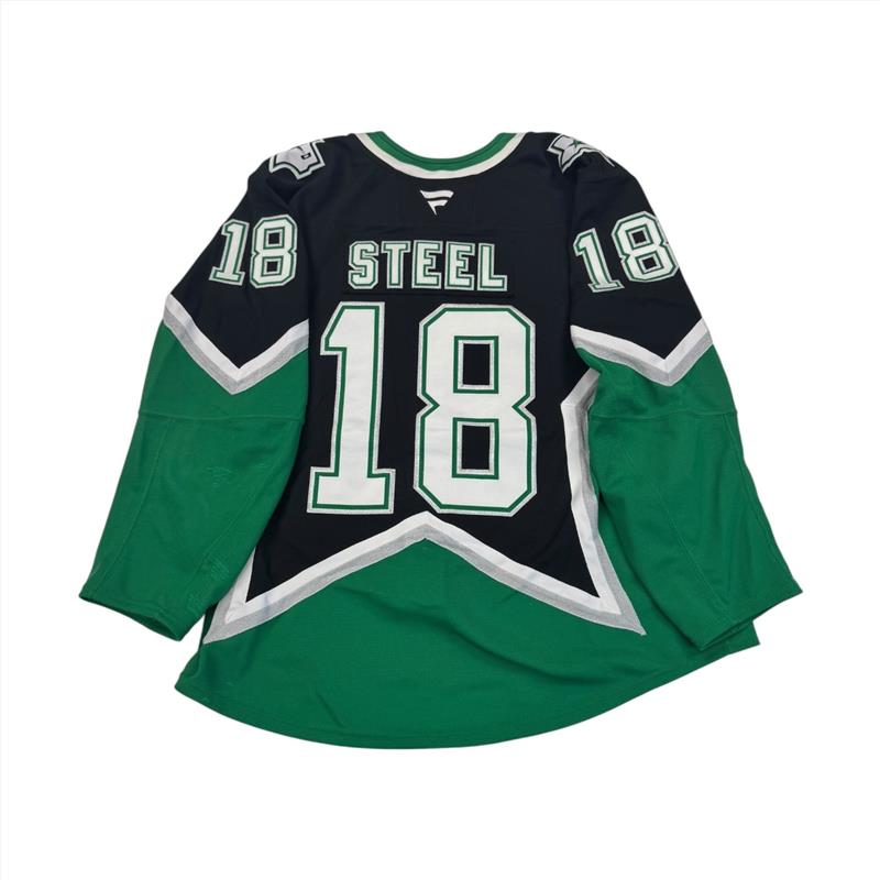 DALLAS STARS '99 Alternate hockey jersey with number 18 and name 'Steel' on back Jersey on a white background