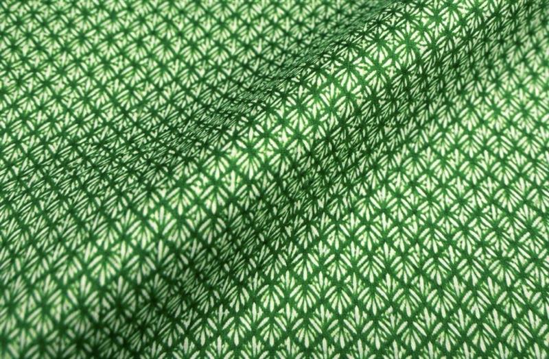 SPROUT POLO FABRIC CLOSE UP
