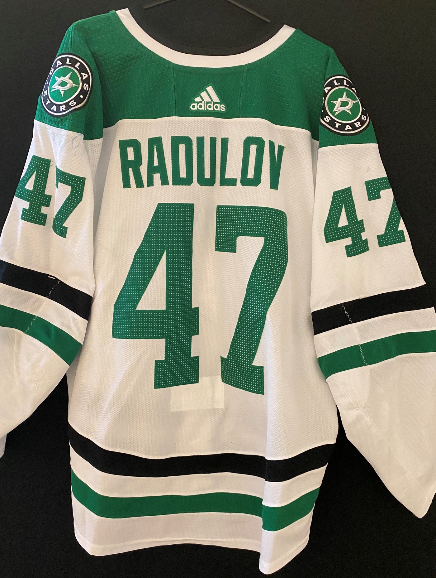 Alexander Radulov 19/20 Game Worn Away Jersey Set 1 in Green and White - Back View